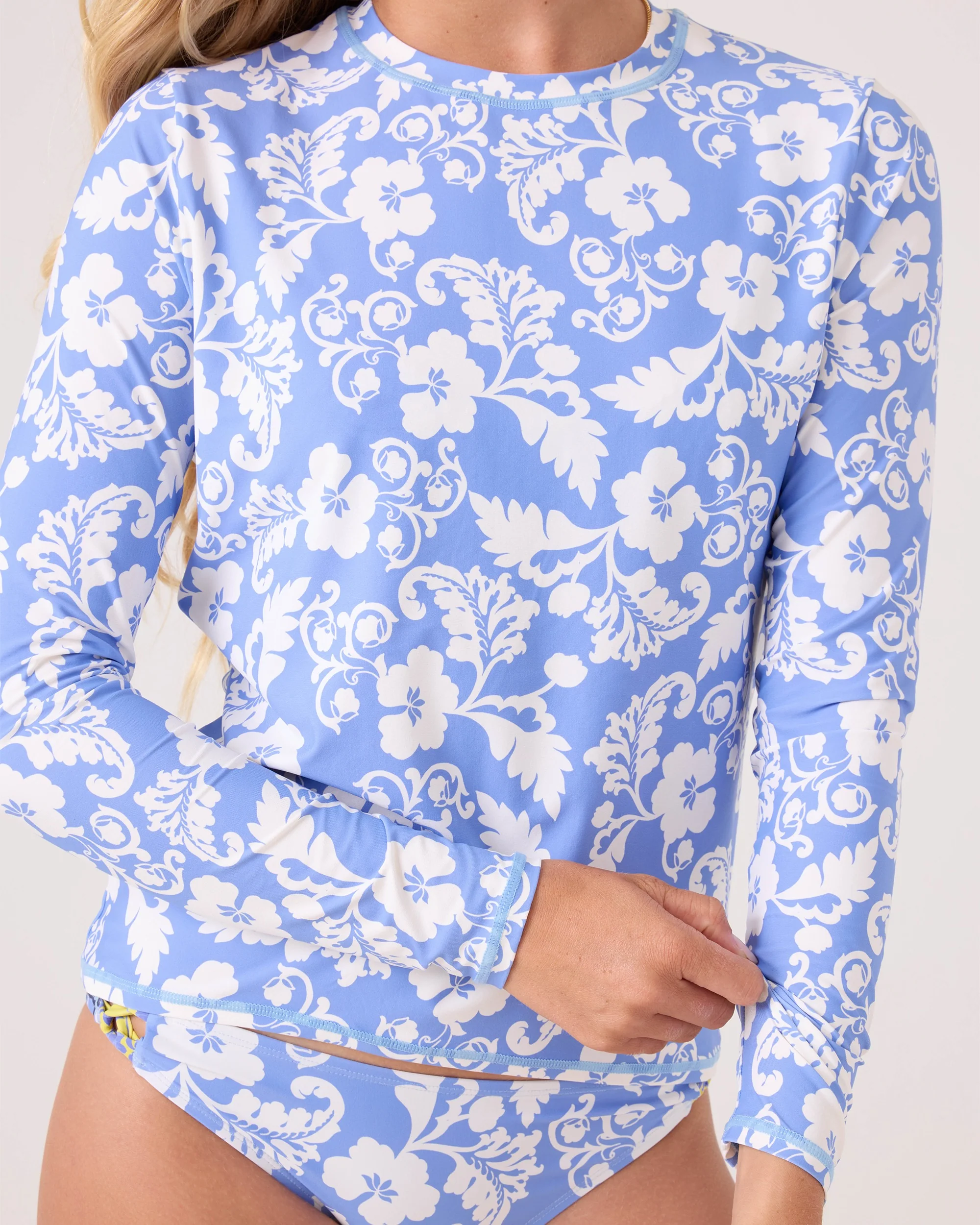 Golden Glow Printed Rashguard - Image 5